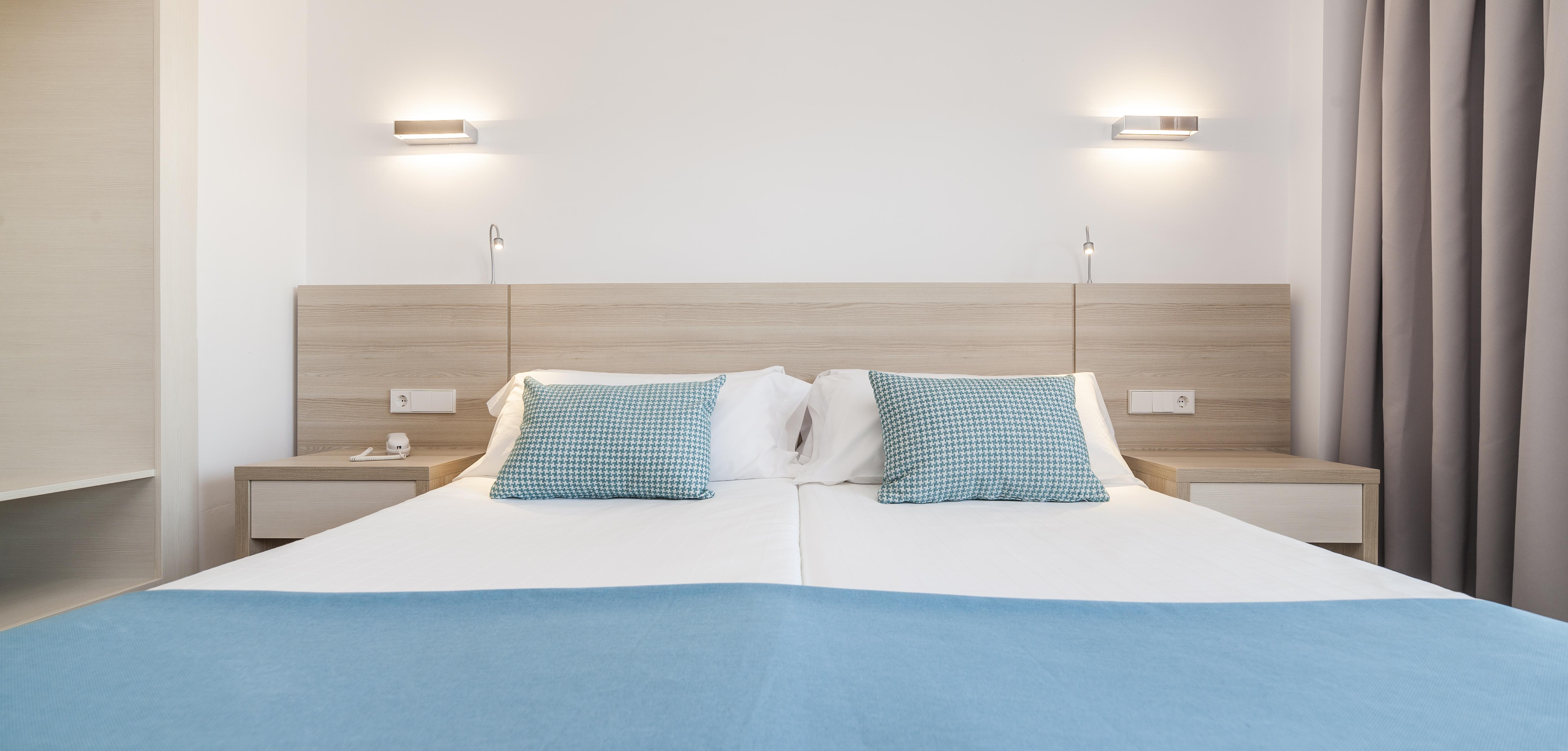 Globales Mimosa Hotel ปัลมาโนวา ภายนอก รูปภาพ